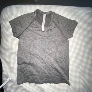Lululemon swiftly tech never worn